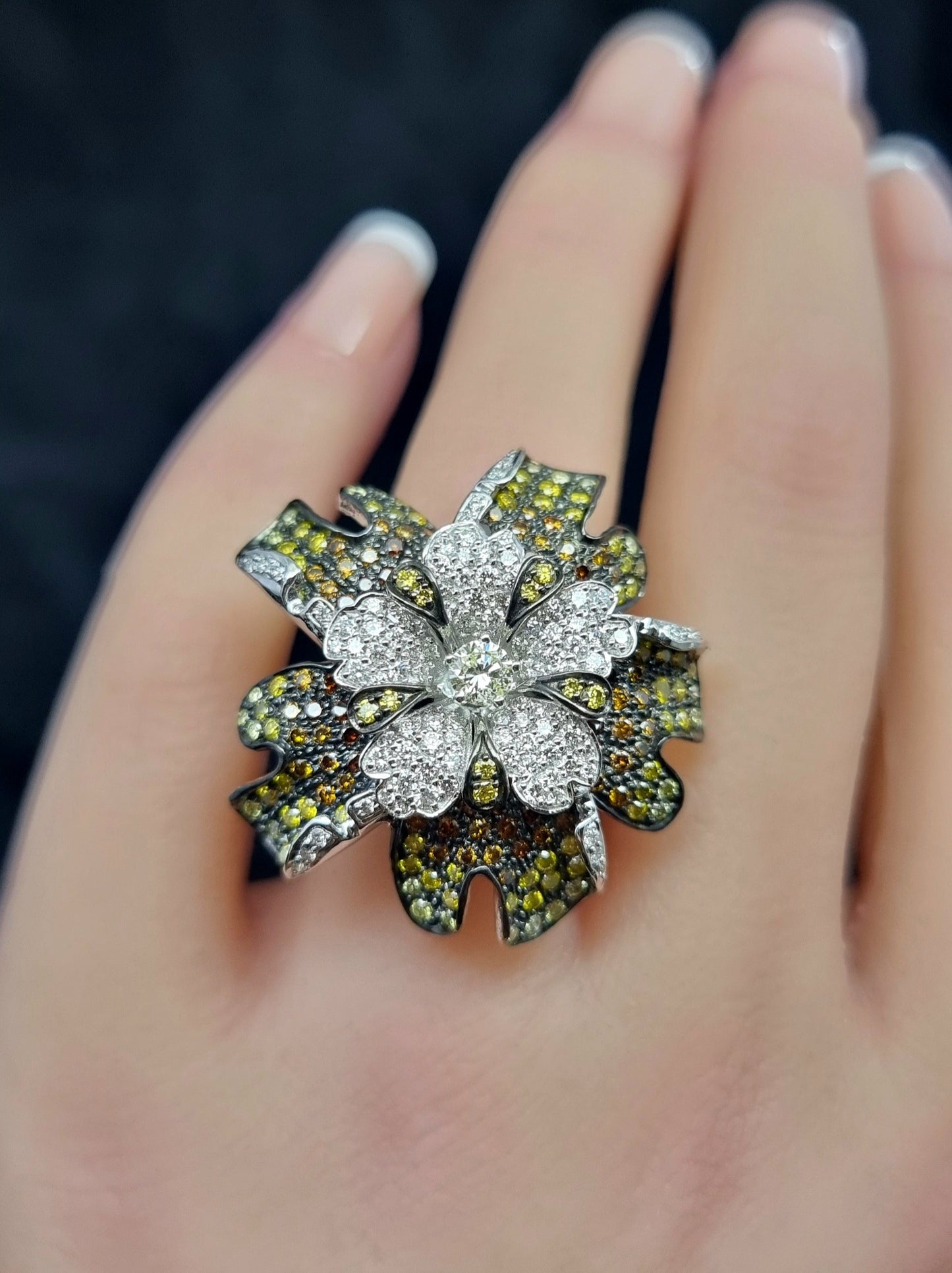 3.54 ct Round White Diamond with Canary, Brunt Orange and Top Light Cape Diamond Ring in 18K Gold