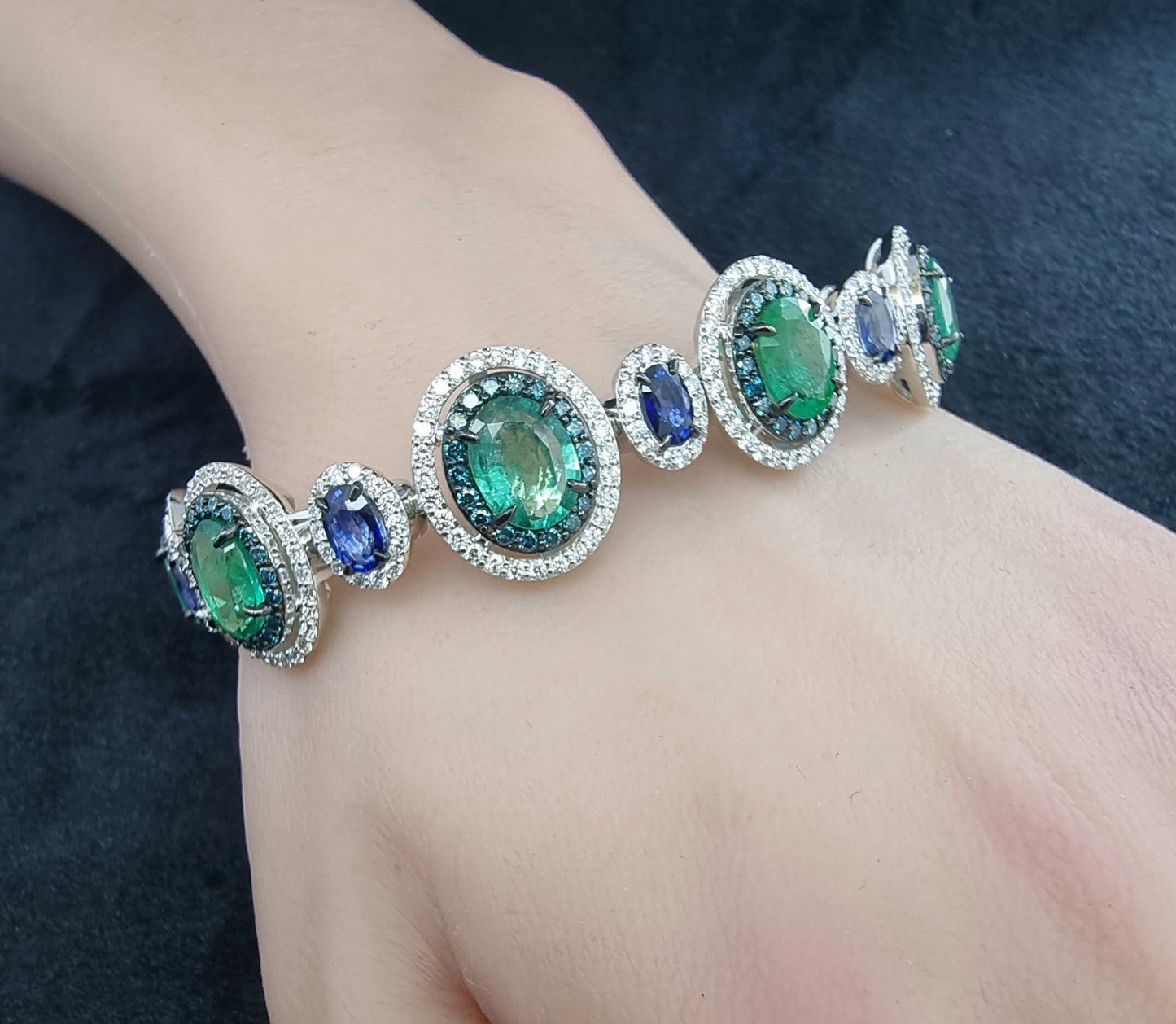 18K Gold Oval Sapphire Emerald Halo Bracelet