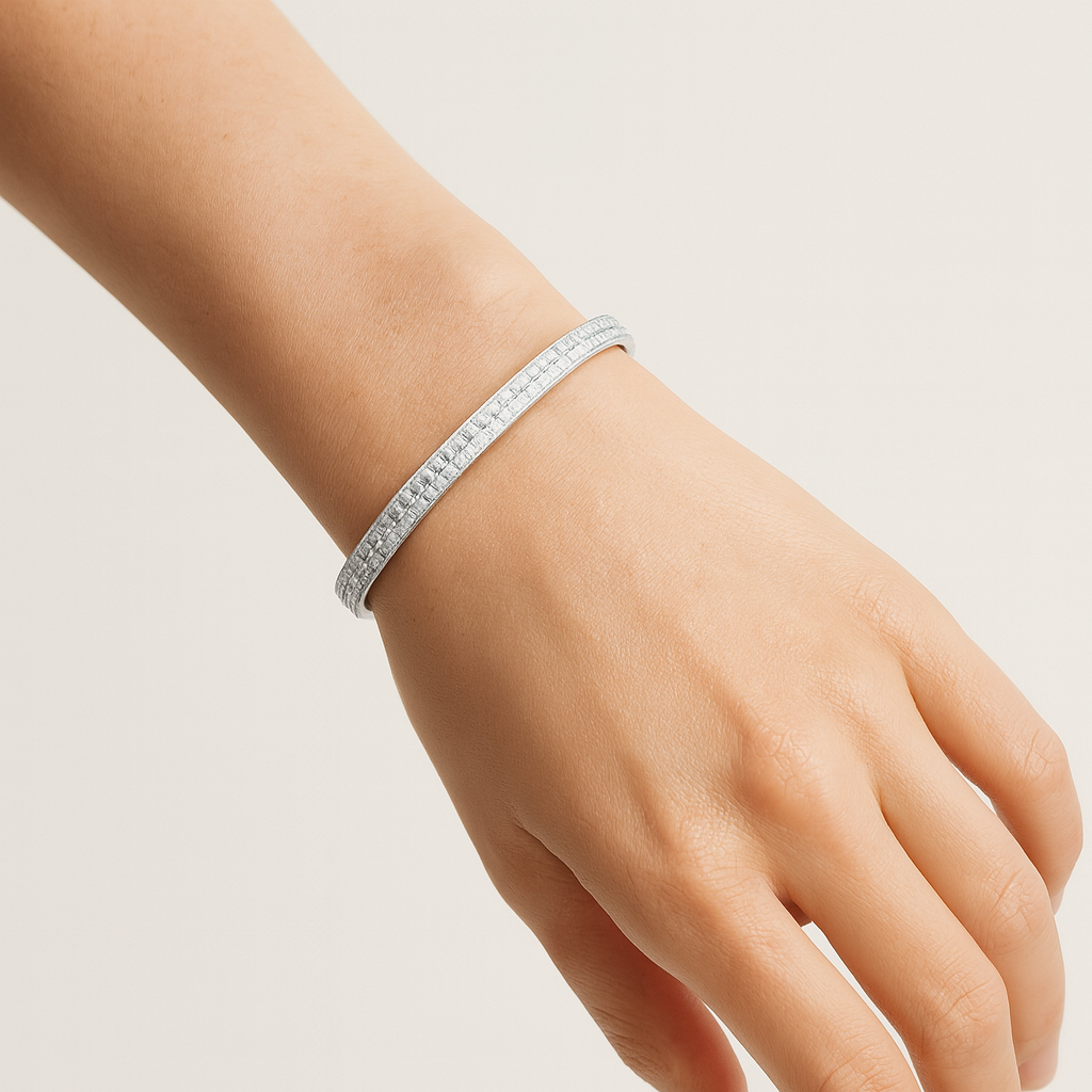 18K White Diamond Pave Bracelet with Round Diamonds