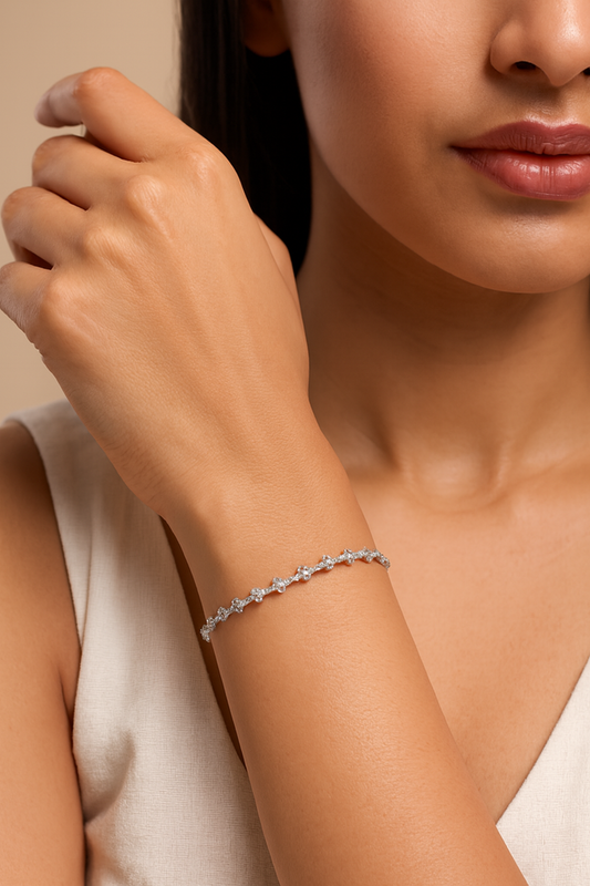 18K Gold White Diamond Floral Bangle