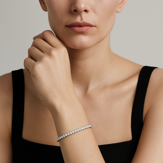 8.5 Carats Diamond Tennis Bracelet weighing 15.06 gms in 18K