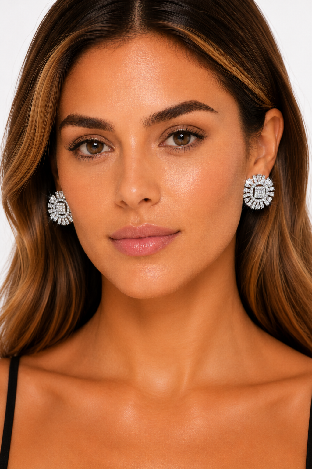 1.82 ct Round White Diamond with Rose Cut Diamond Earrings in 18K Gold