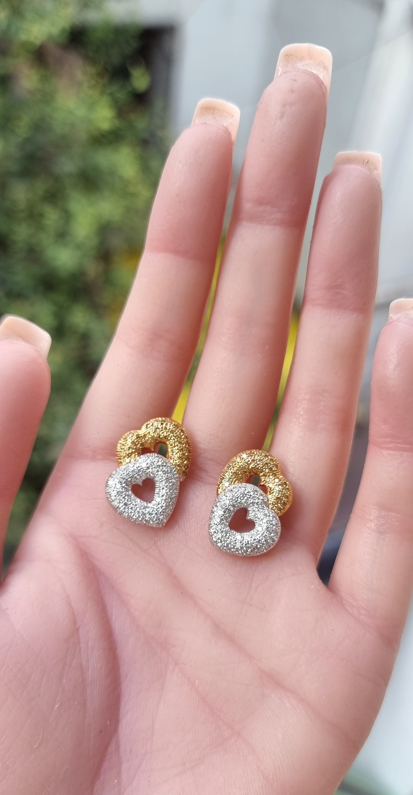 1.48 ct Heart Mix Color Diamond Earrings in 18K Gold
