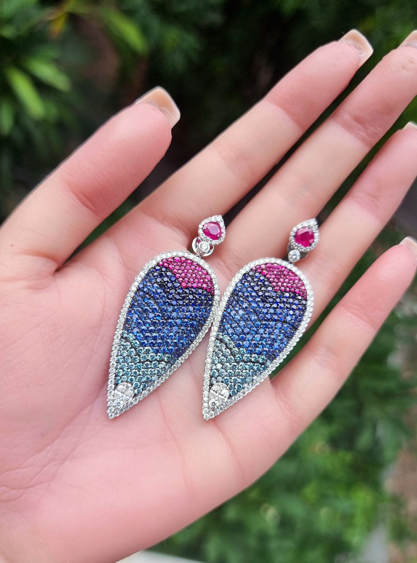 4.74 ct Pear Ruby with Sapphire and White Blue Diamonds Earrings in 18K Gold