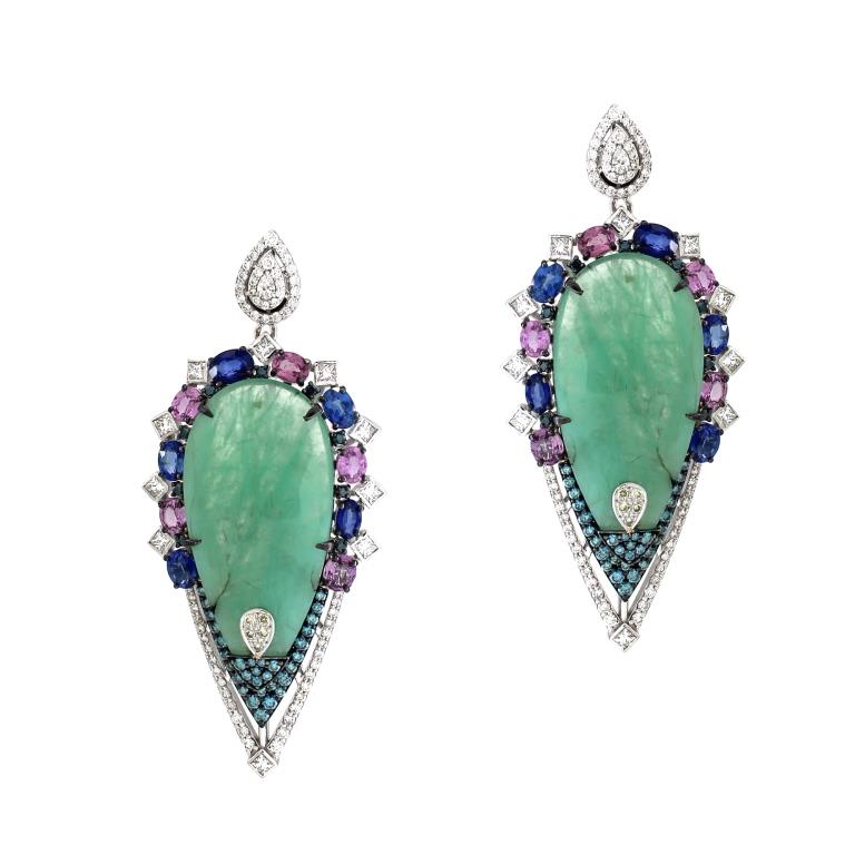 4.05 ct Oval Emerald with Sapphire and white blue diamonds Earrings in 18K Gold