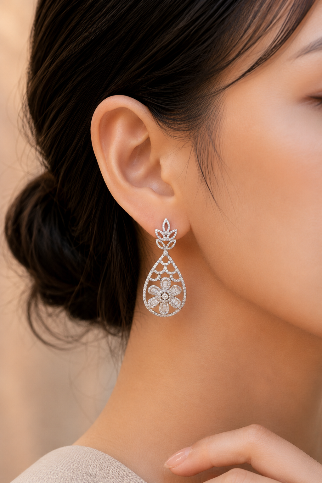 4.3 ct Round White Diamond with Baguette Diamond Earrings in 18K Gold