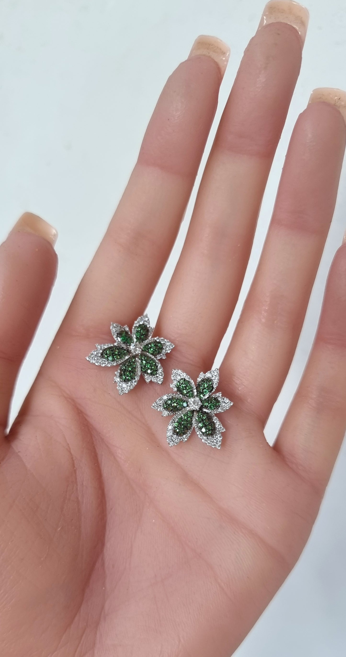 0.95 ct Round Diamond with Round Tsavorite Earrings in 18K Gold
