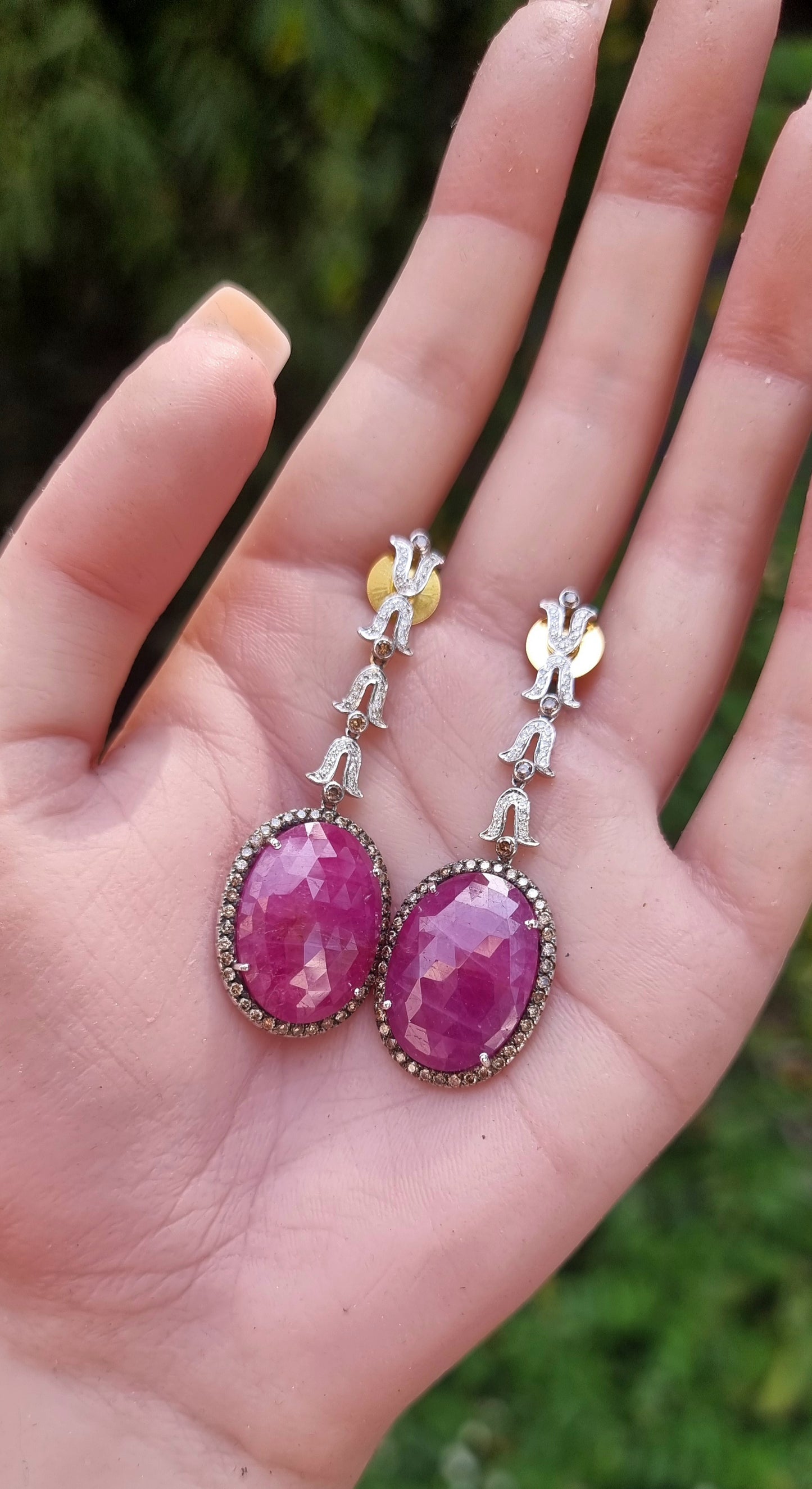 1.65 ct Oval Tourmaline with Mix Color Diamond Earrings in 18K Gold