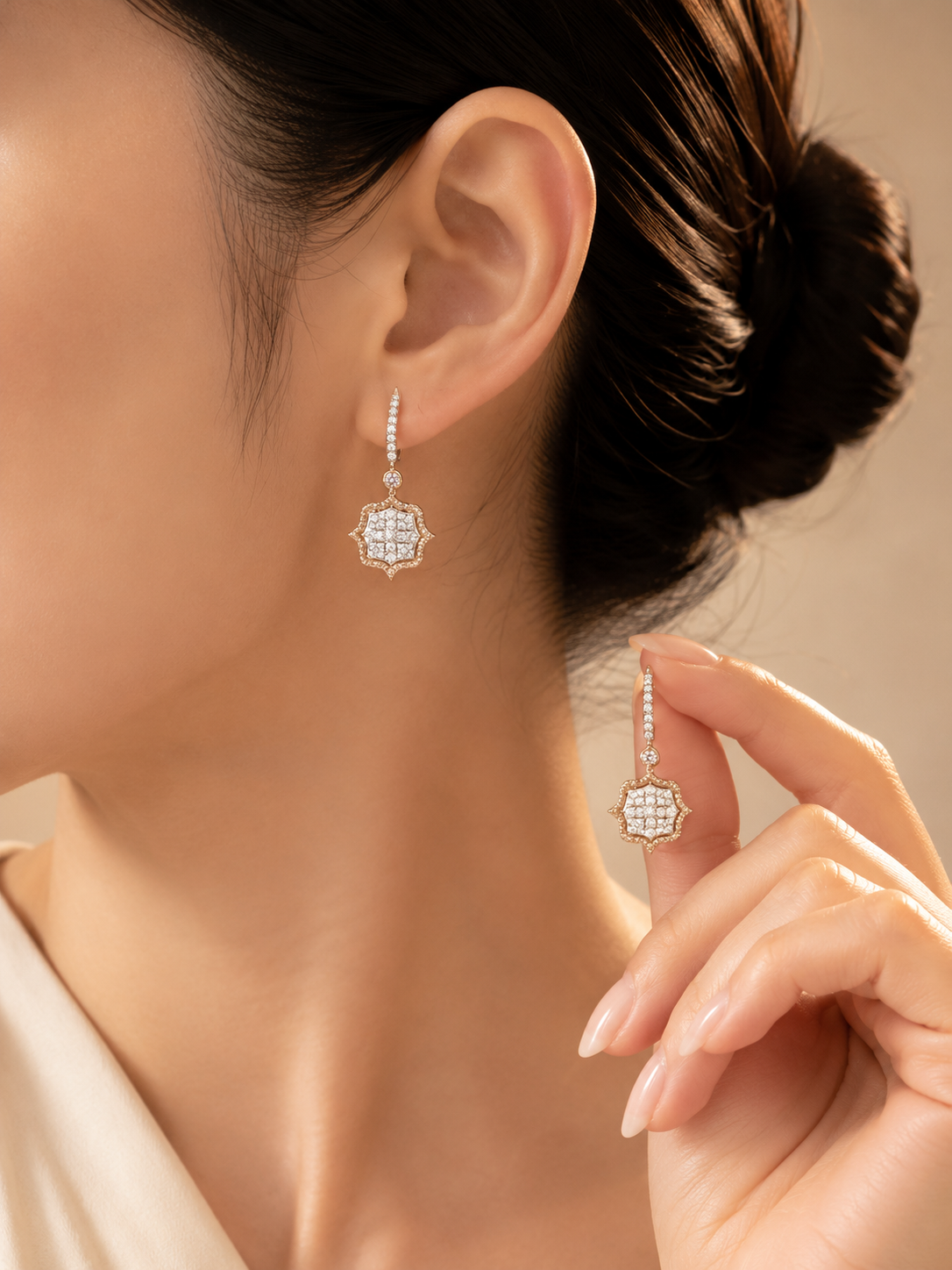 1.45 ct Round White and Pink Diamond Earrings in 18K Gold