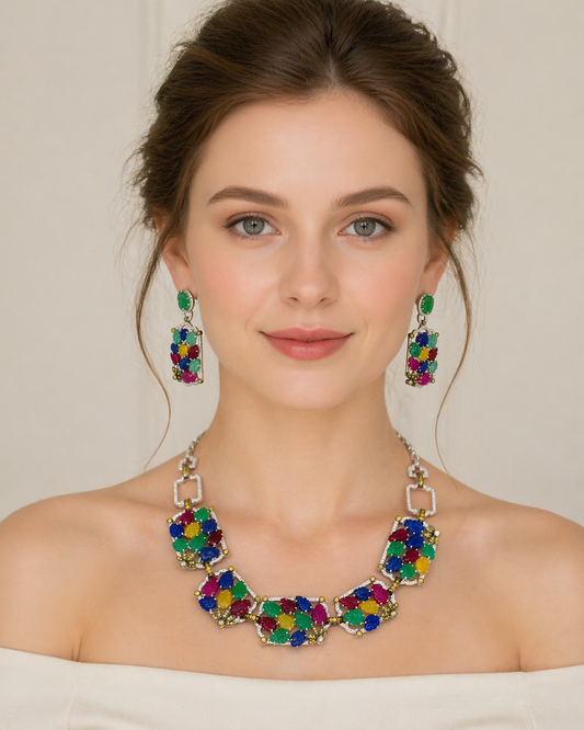 18K Gold Emerald Diamond Floral Necklace Set