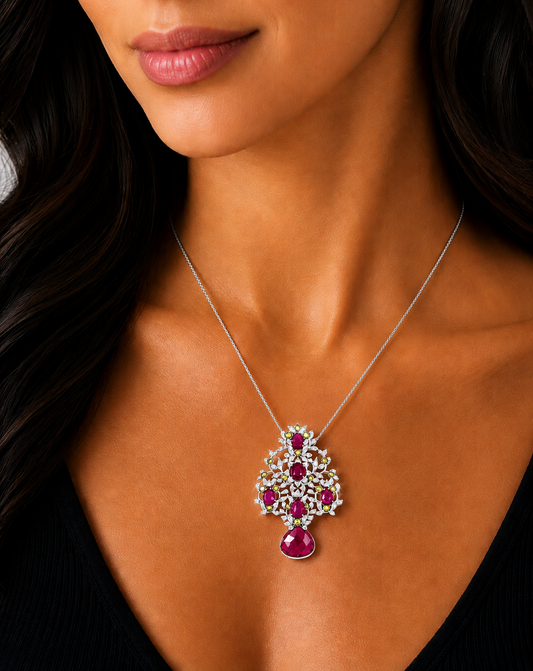 4.27 ct Pear Tourmaline with White Diamond Pendant in 18K Gold