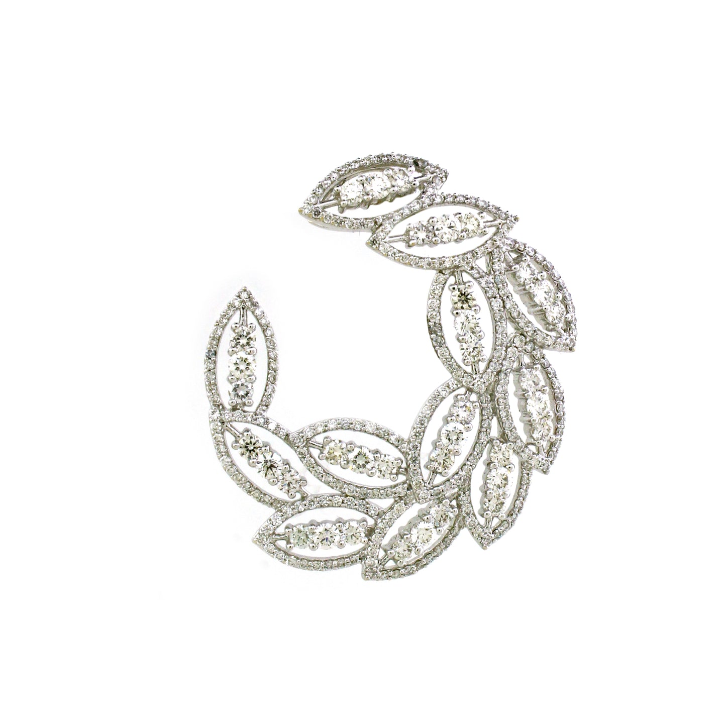 2.85 ct Round White Diamond Pendant in 18K Gold