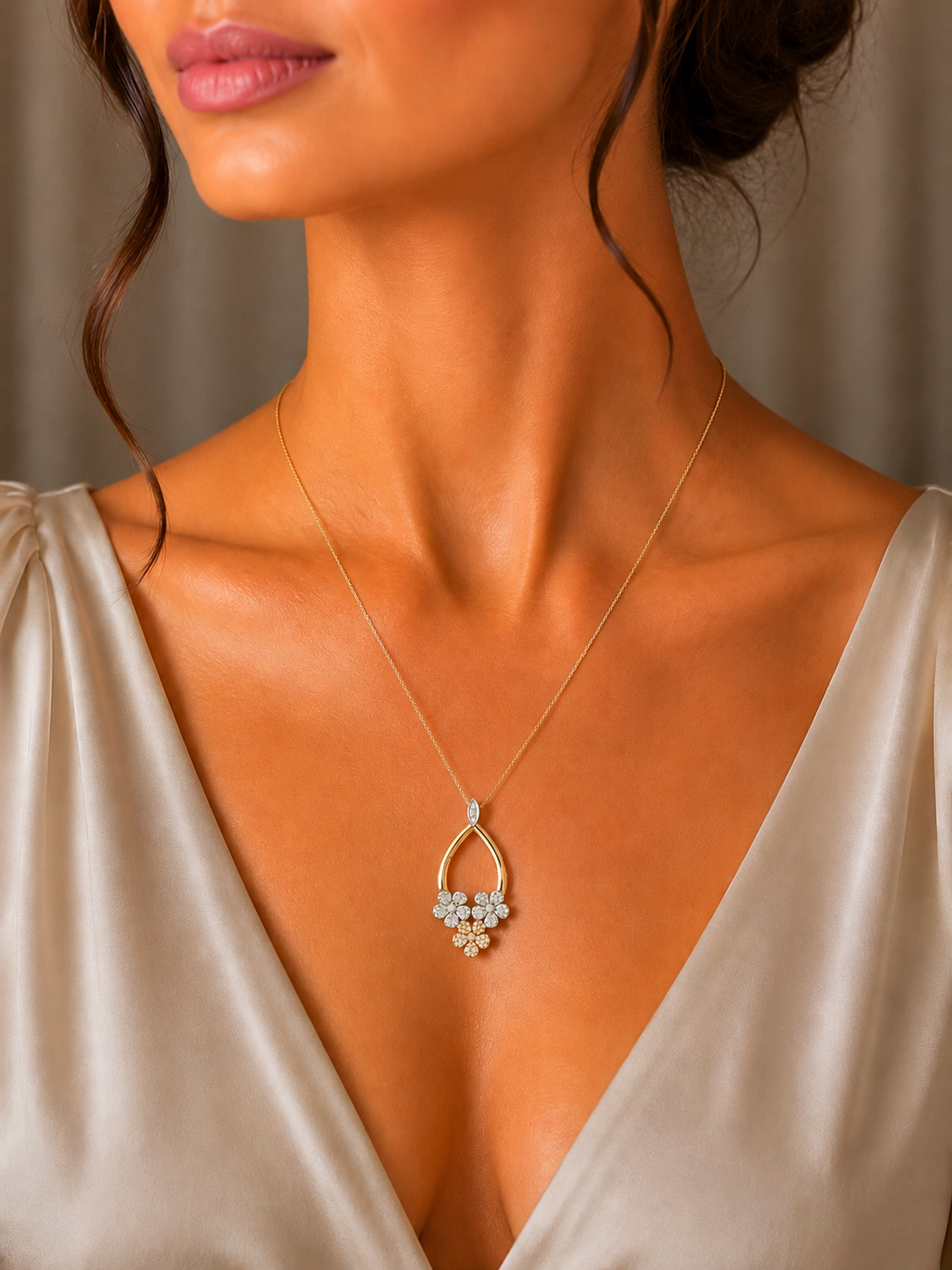 0.74 ct Round White Diamond Pendant in 18K Gold