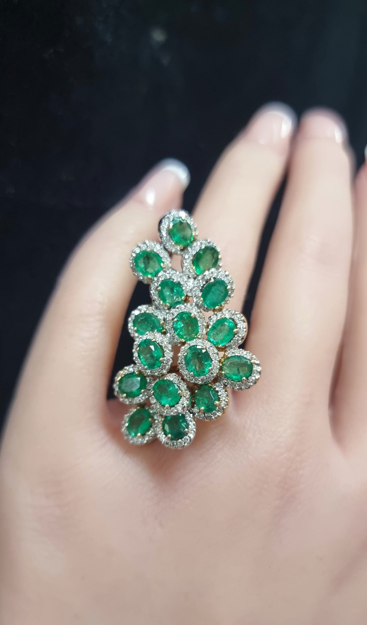 1.32 ct Oval Emerald with White Diamond Ring in 14K Gold