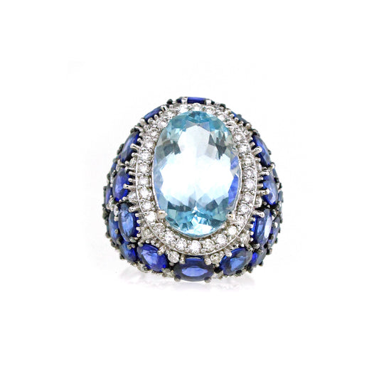 1.69 ct Oval Sapphire with White Diamond Ring in 18K Gold