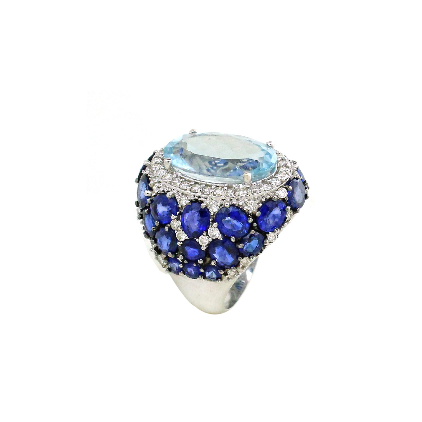 1.69 ct Oval Sapphire with White Diamond Ring in 18K Gold