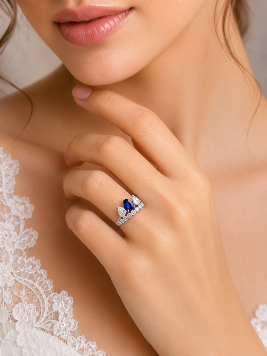 2.46 ct Pear Sapphire with White Diamonds Ring in 18K Gold