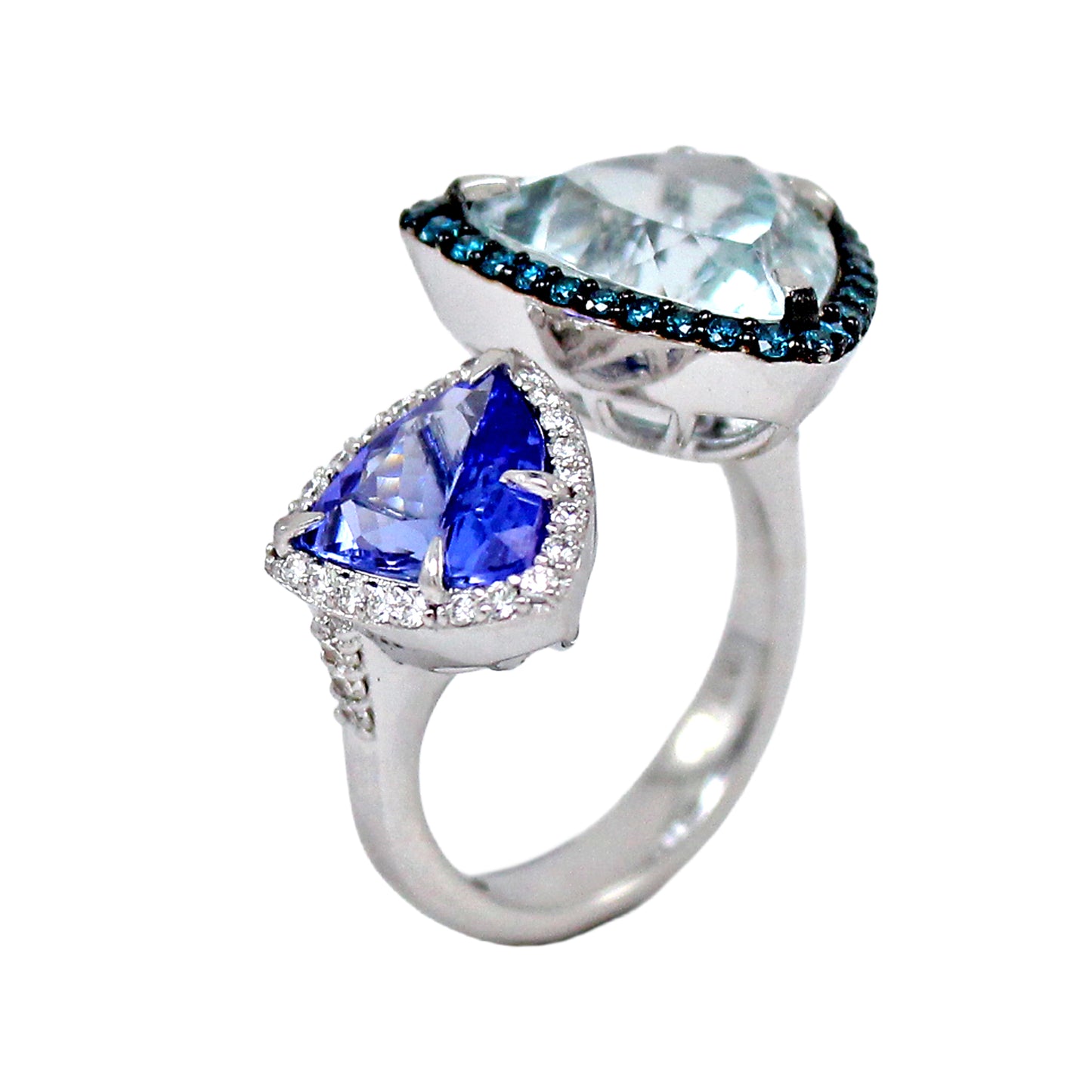 0.62 ct Trillion Aquamarine with Tanzanite and White Blue Diamond Ring in 18K Gold