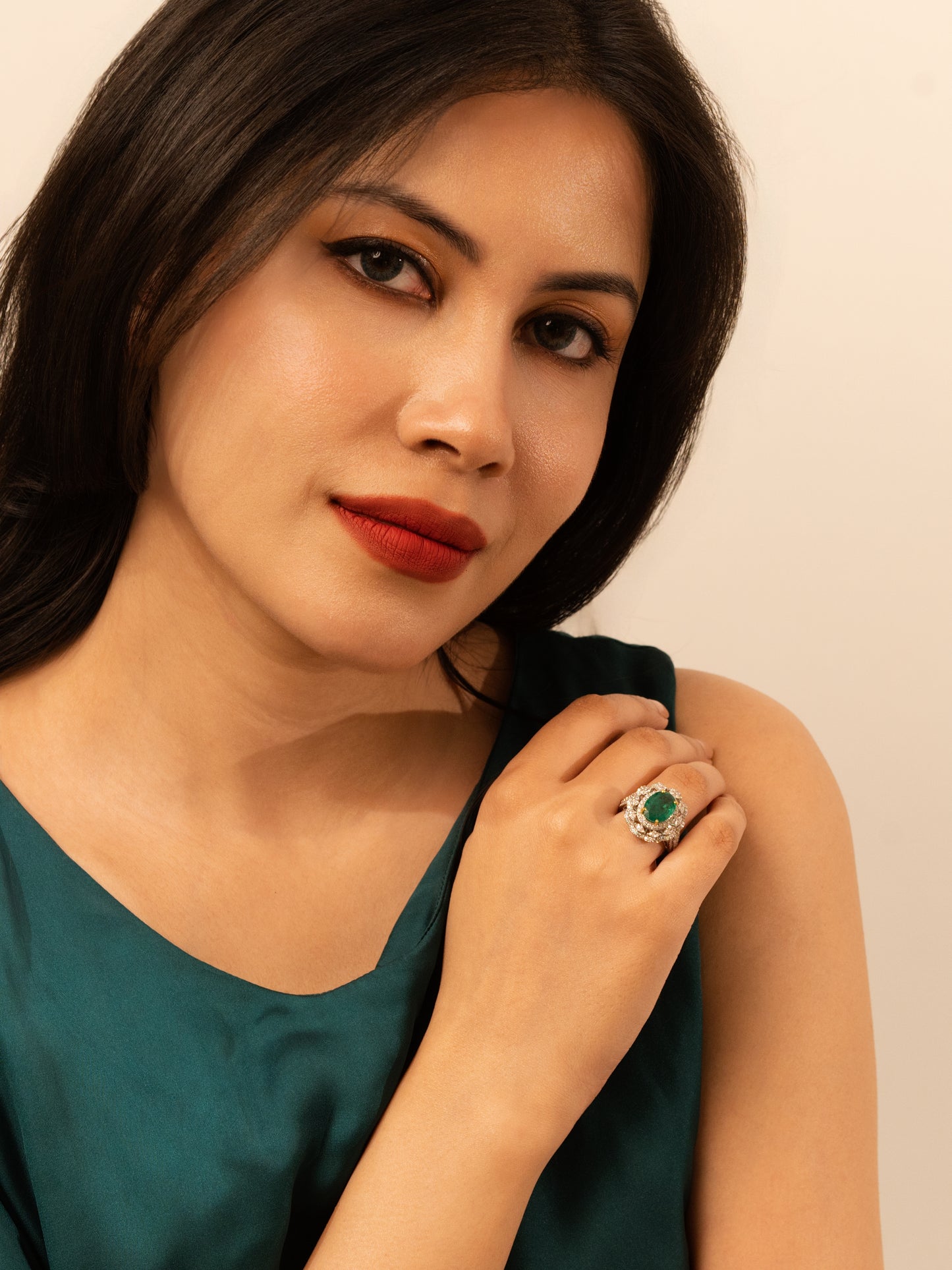 14K White Gold Emerald Ring with Fancy White Diamond Accents