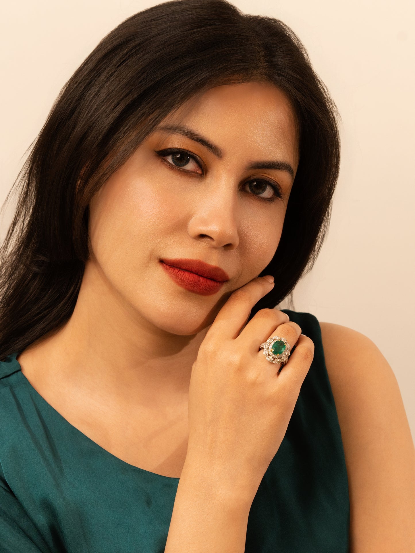 14K White Gold Emerald Ring with Fancy White Diamond Accents