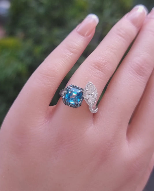 Zircon & Marquise Toi et Moi Ring